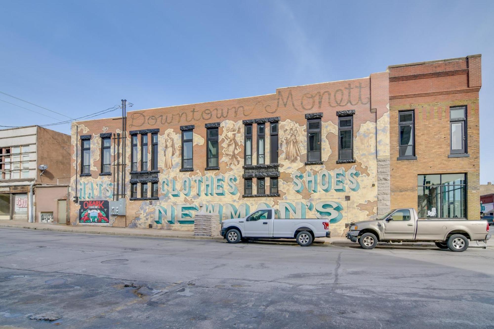 Dtwn Loft In The Heart Of Monett Pets Welcome! Kültér fotó